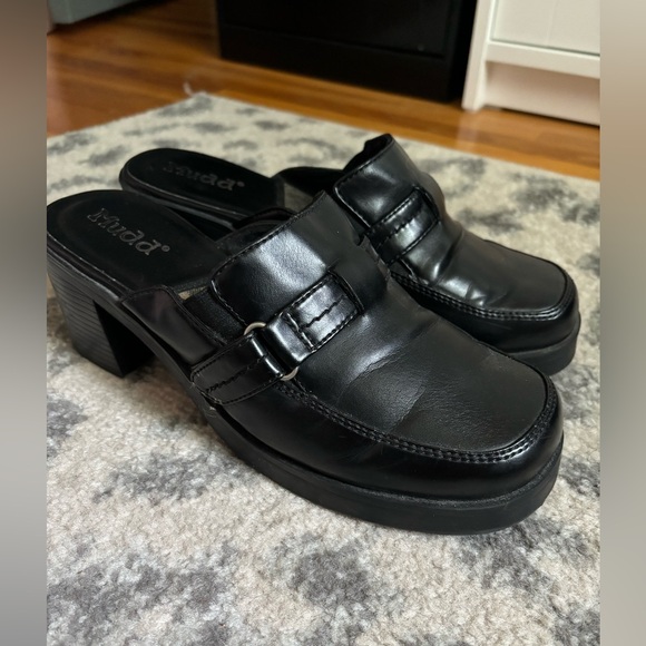 Mudd Vintage mule/loafer heels size 9 - Picture 5 of 6